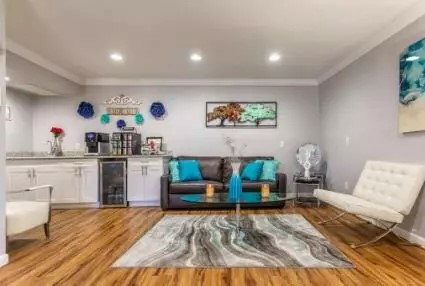 Live Oak - Photo 5 of 18