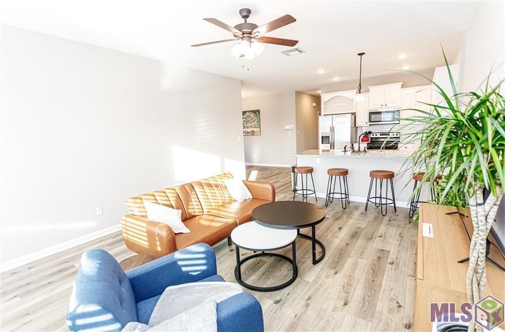 2931 Niccoline Way - Photo 3 of 23