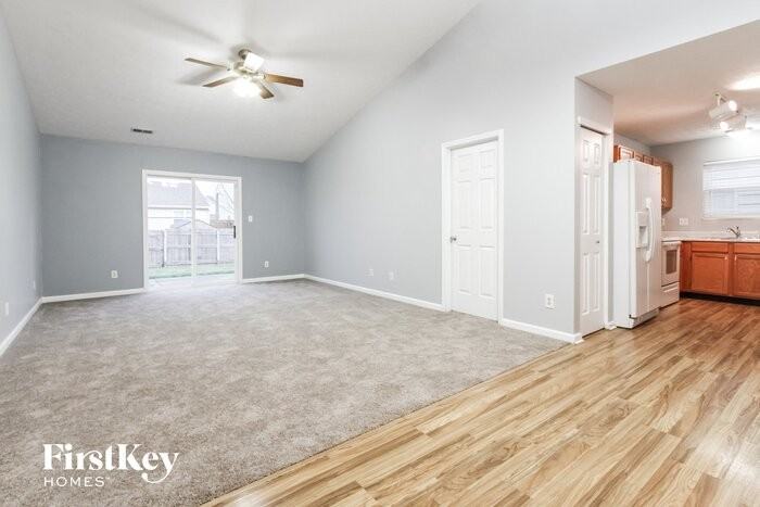 5329 Waterton Lakes Dr - Photo 2 of 15