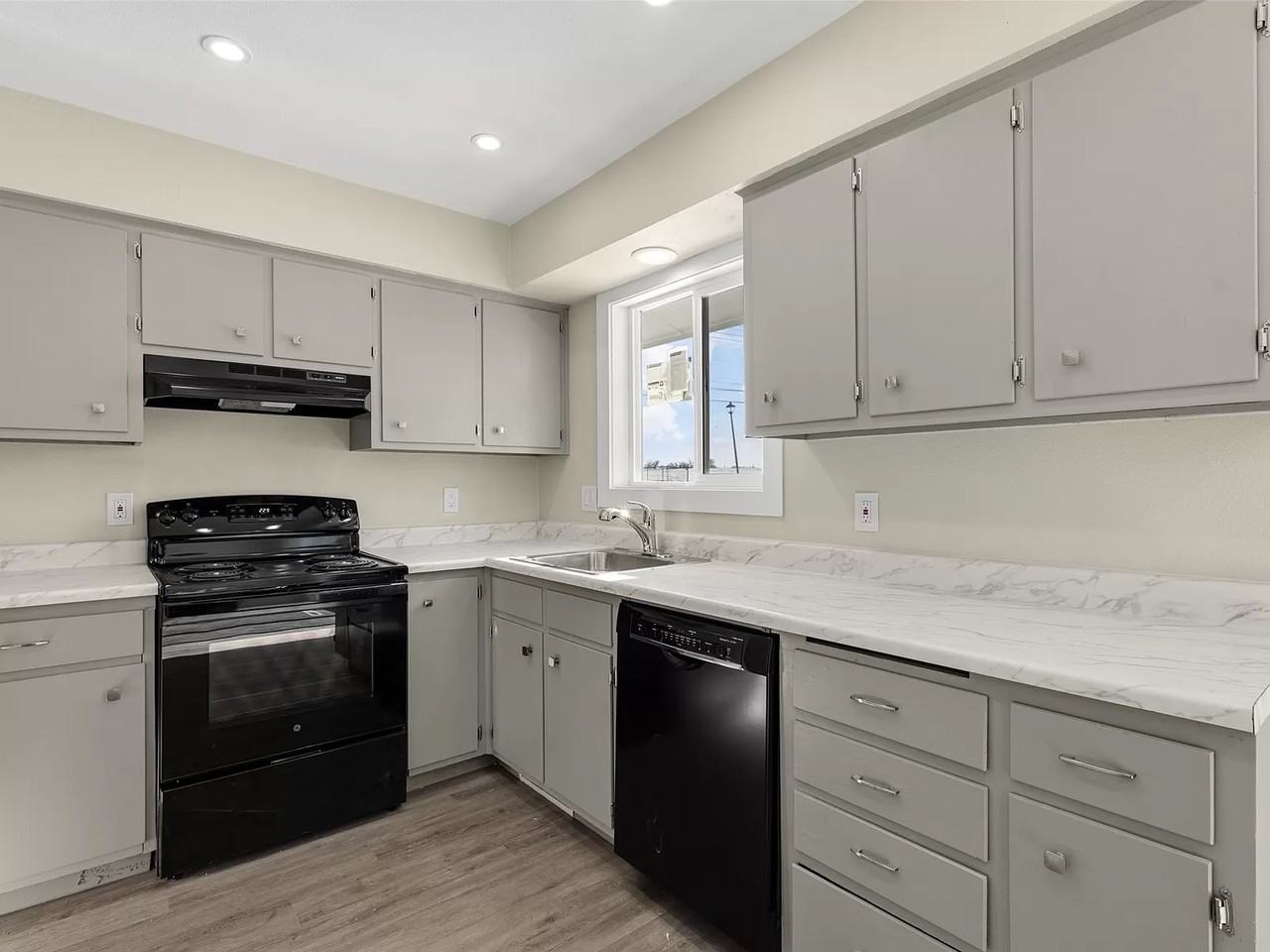 5120 Woodbird Ct #1 - Photo 2 of 9