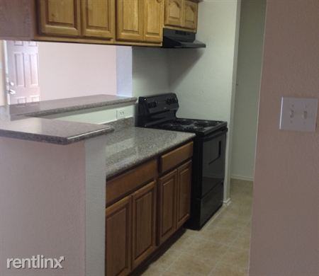 8th @ Ave Q 1/2 - Photo 3 of 6