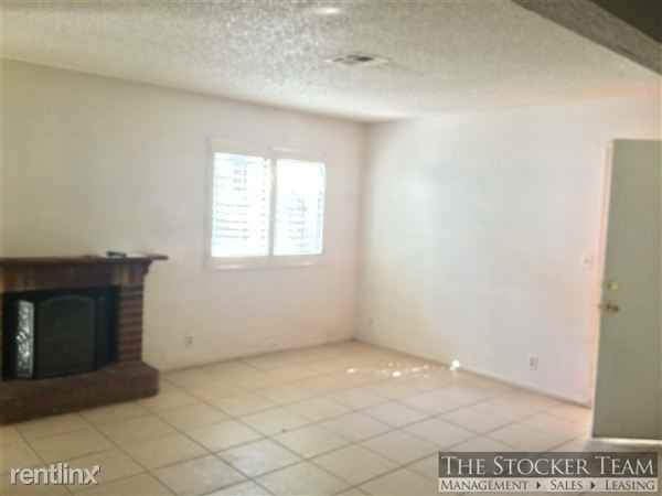 1701 E Katie Ave - Photo 2 of 8