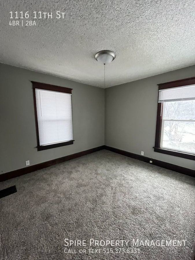 1116 11th St - Photo 3 of 11