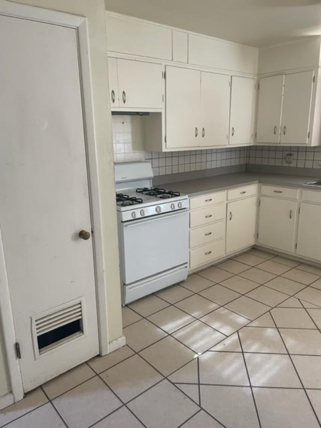 2821 61st Street - Photo 3 of 10