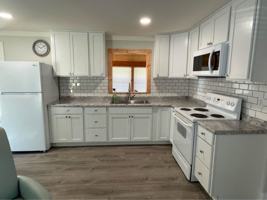 featured image of 1 Lakeview Dr