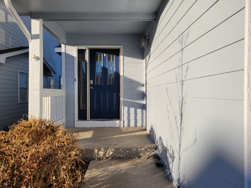 426 Sterling Ln - Photo 2 of 14