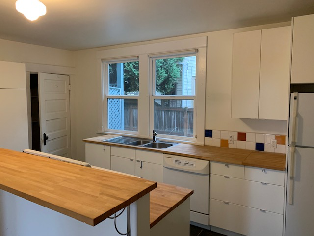 563 N Simpson St #565 - Photo 4 of 9