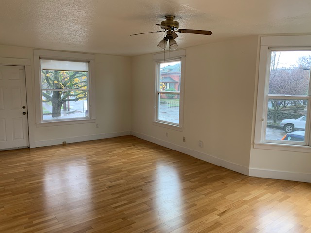 563 N Simpson St #565 - Photo 5 of 9