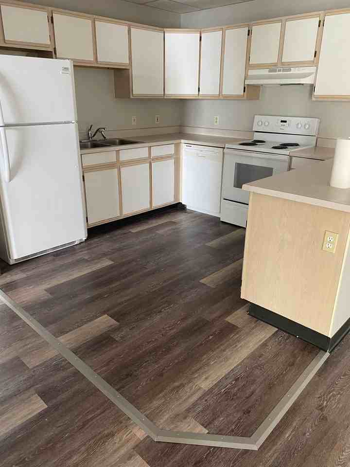 1601-1605 23rd St S - Photo 3 of 7