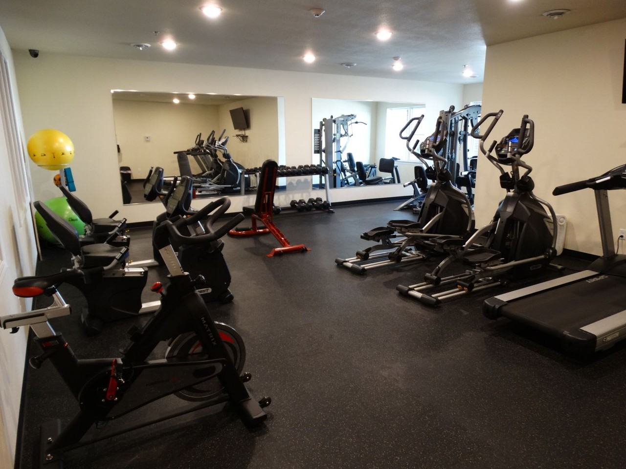 Grasslands Apartments - Photo 5 of 50