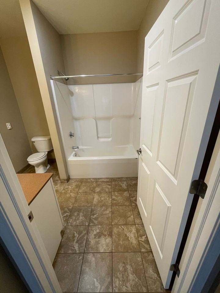 Grasslands Apartments - Photo 6 of 36