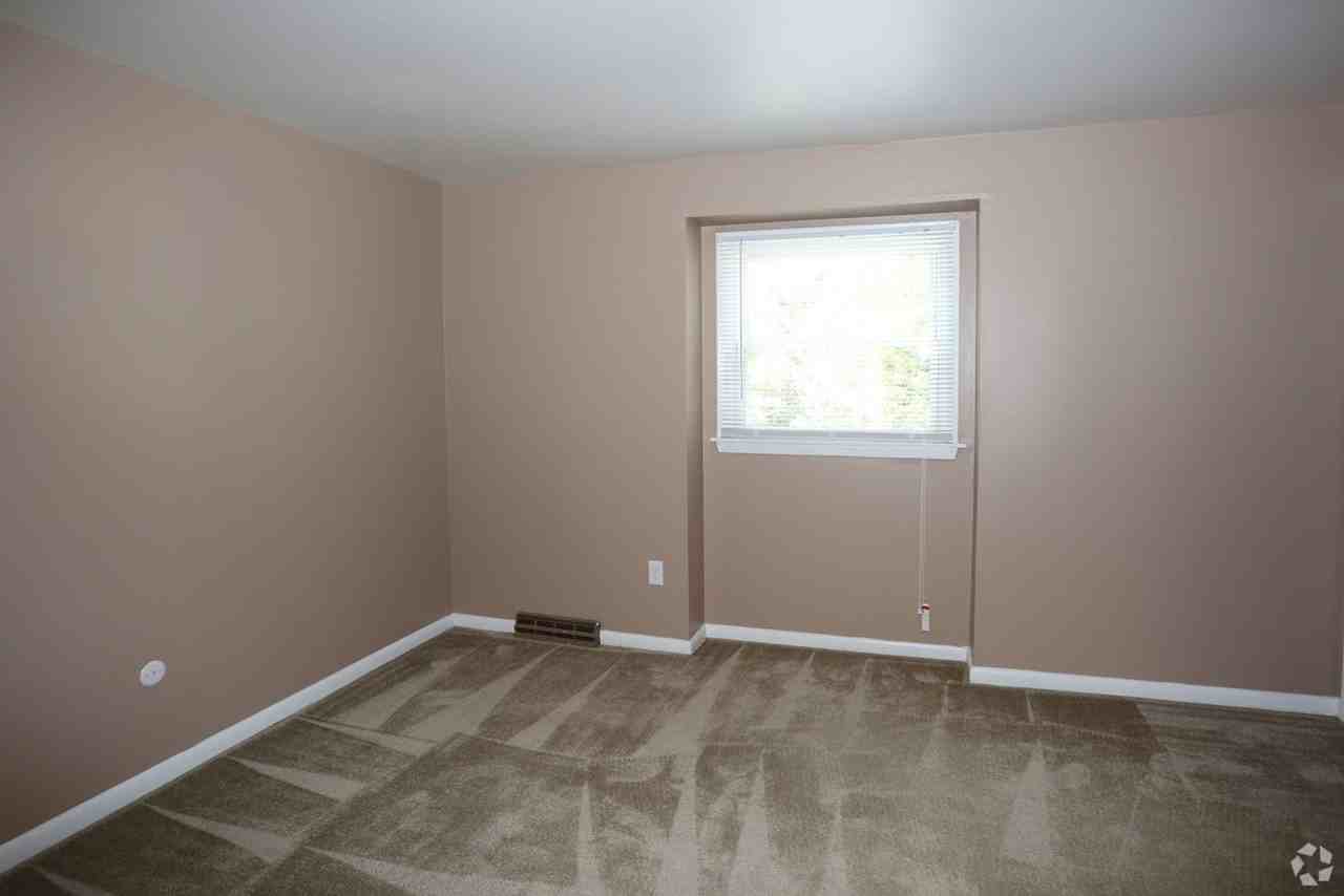 74 Remick Pkwy #A - Photo 2 of 11