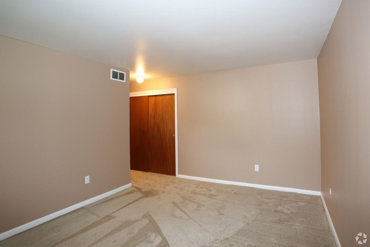 74 Remick Pkwy #A - Photo 3 of 11