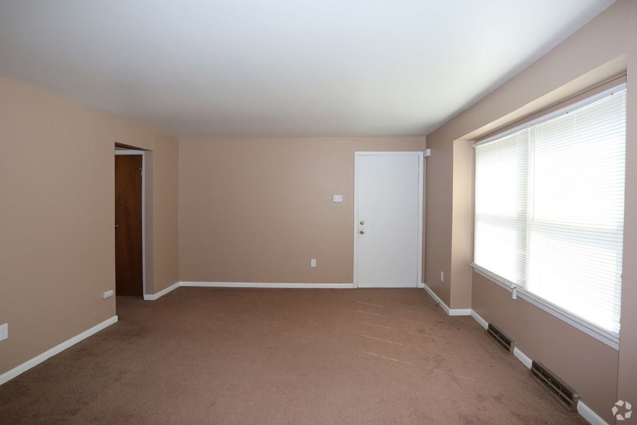 74 Remick Pkwy #A - Photo 5 of 11