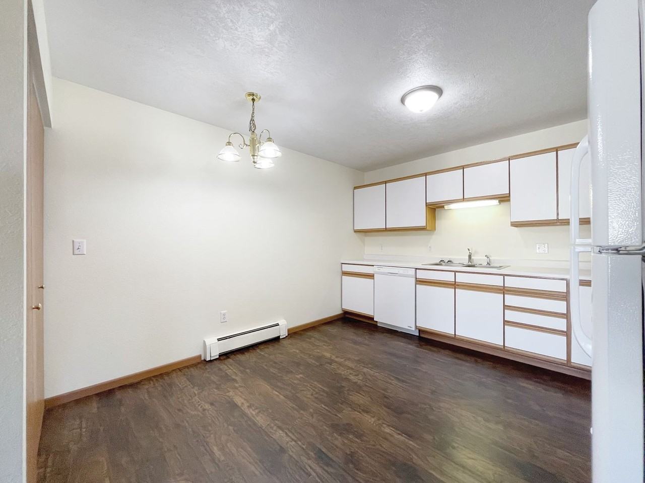 2901 7th Street SW - Photo 4 of 13