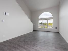 featured image of 1650 Ne Market Dr