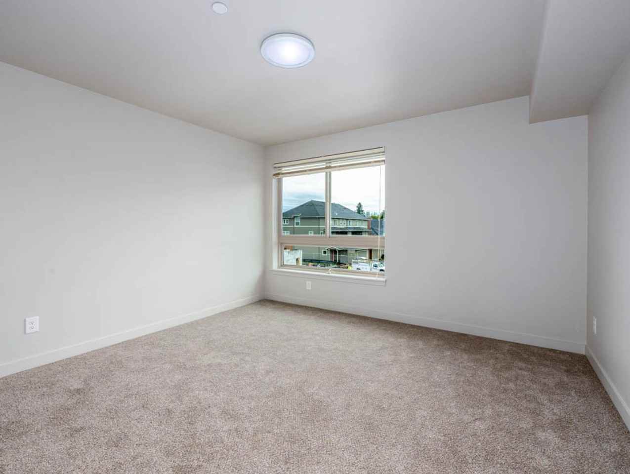 1650 NE Market Drive - Photo 4 of 42