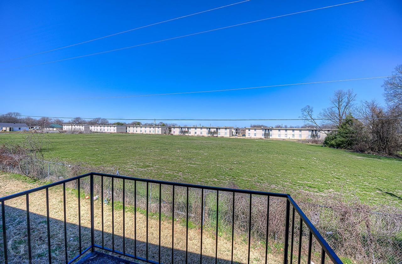 3210-3288 CLOVERDALE PLACE - Photo 4 of 16