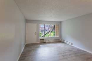 Del Coronado Apartments - Photo 1 of 1