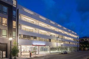 featured image of 840 Carondelet St