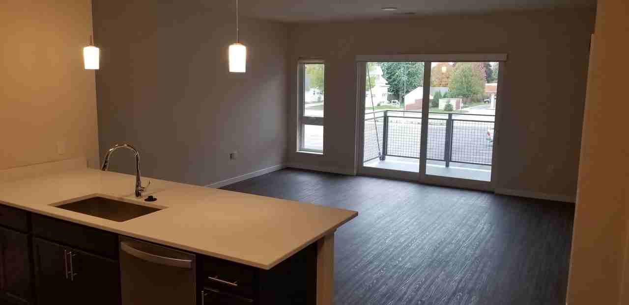 Luxe Apartments - Photo 5 of 18