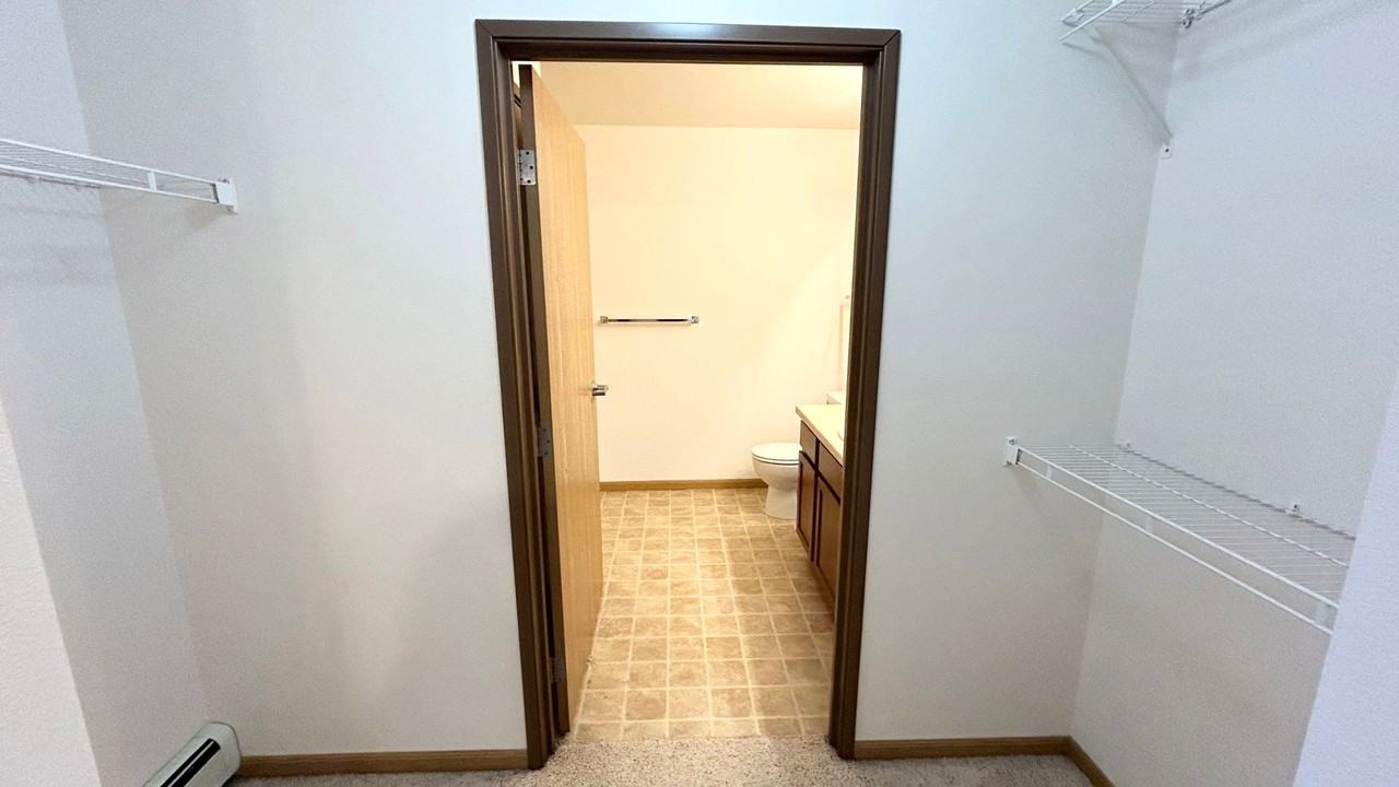 Prairie Sky Apartments - Photo 5 of 34
