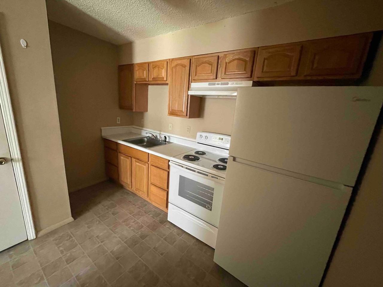 Vue on Royal Ridge - Photo 3 of 7