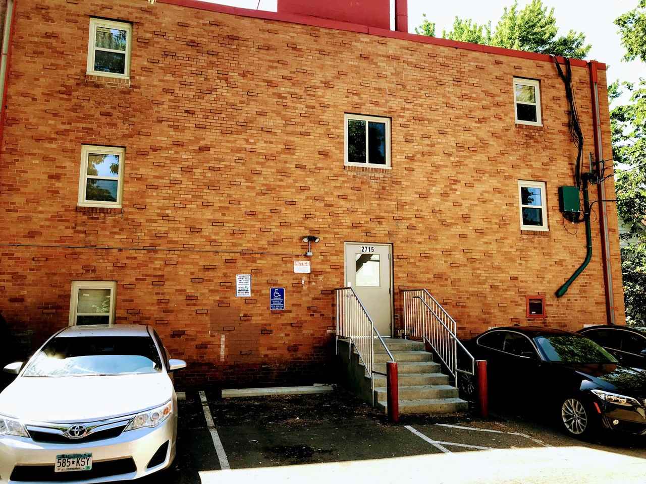 2715 dupont ave S. - Photo 3 of 3