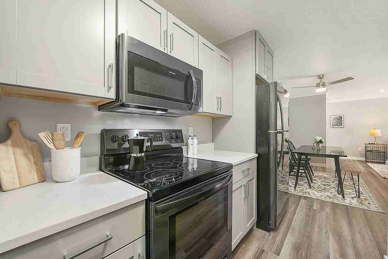RedStone Place - Photo 2 of 50