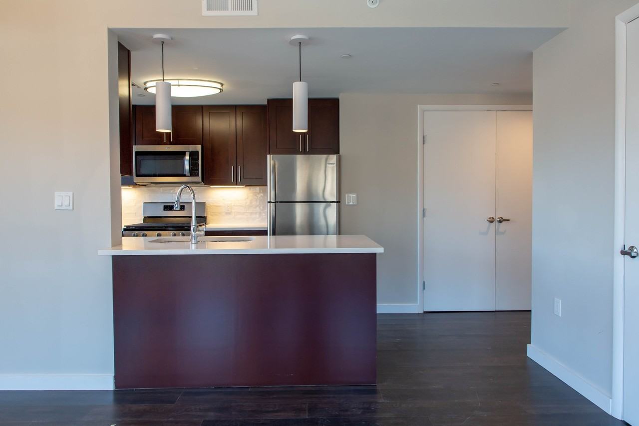 1480 Realty LP Queen Anne - Photo 2 of 5