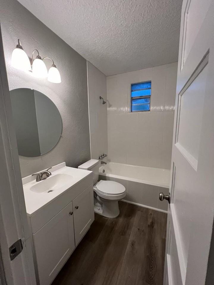 Renovated Units Available! Move In Special - Photo 6 of 9