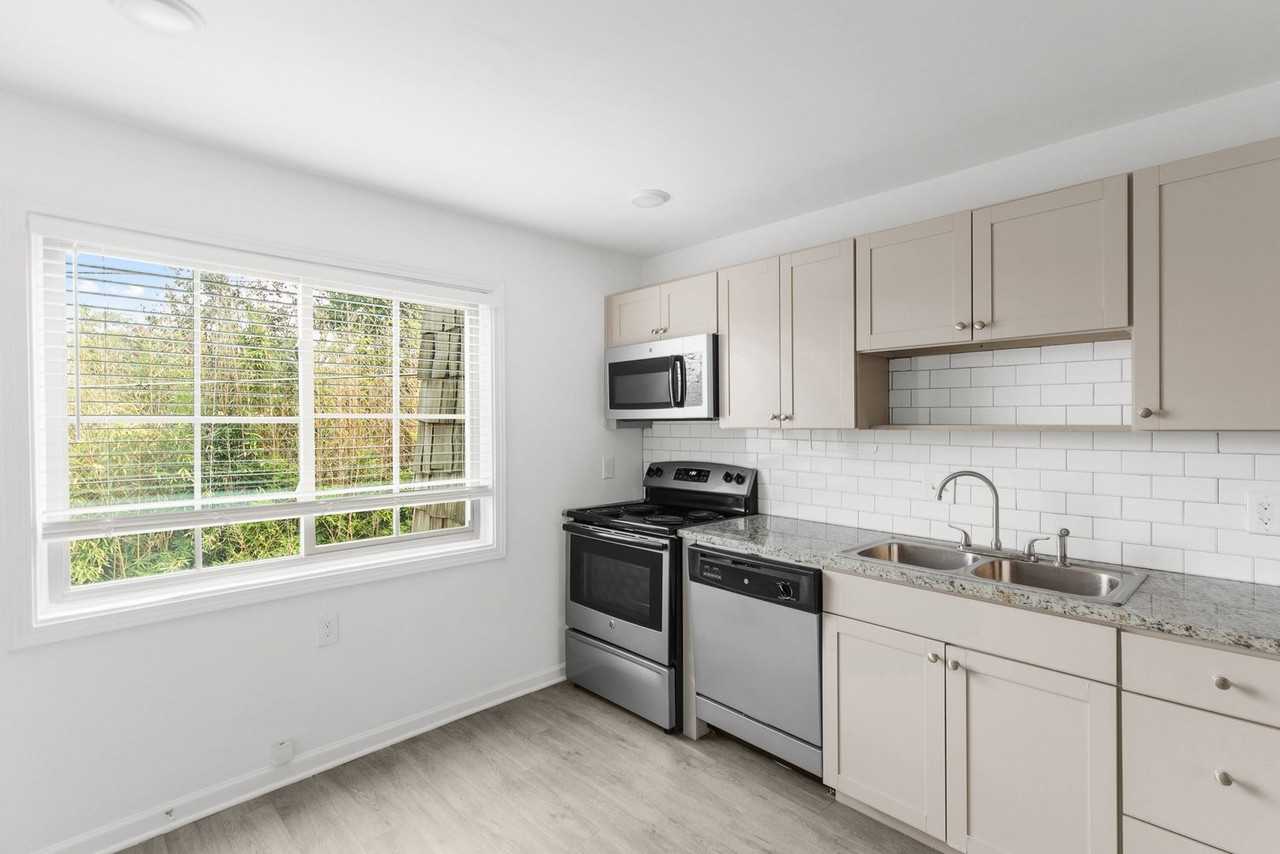 Linridge Apartments - Photo 2 of 20