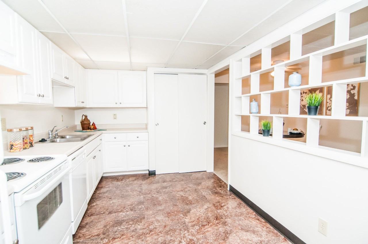 Rockwood Apartments - Photo 3 of 48