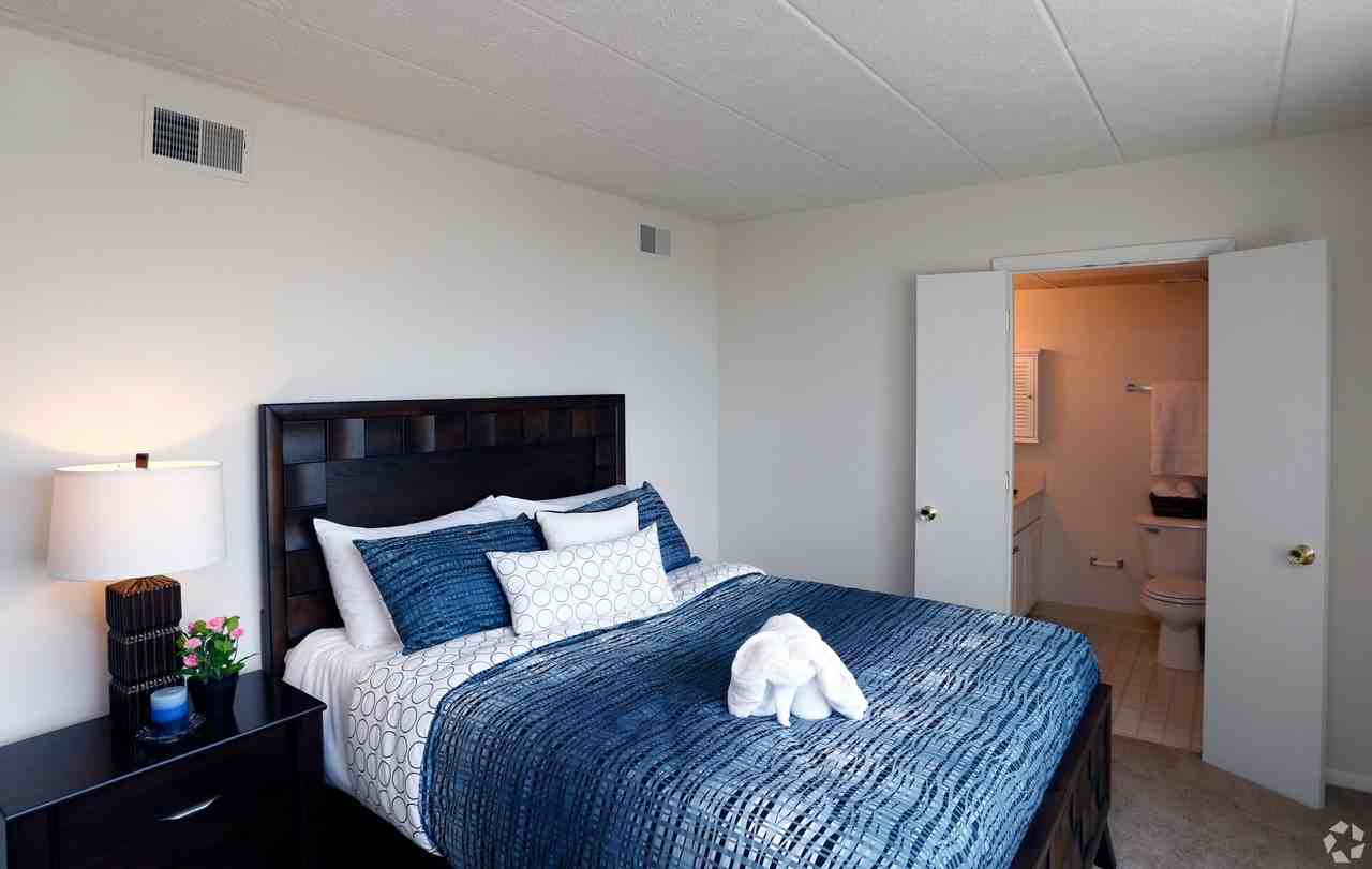 Rockwood Apartments - Photo 6 of 48