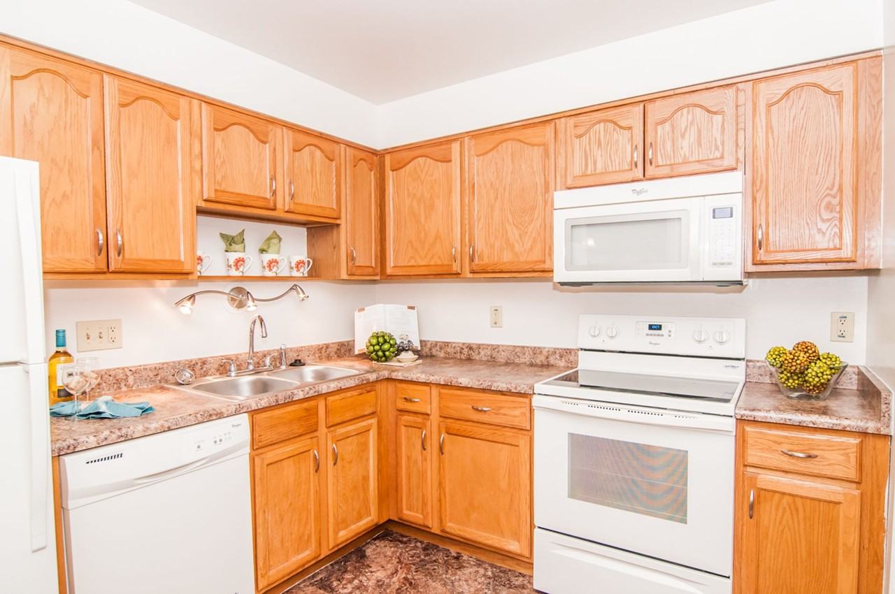 Park Layne Apartments - Photo 4 of 50