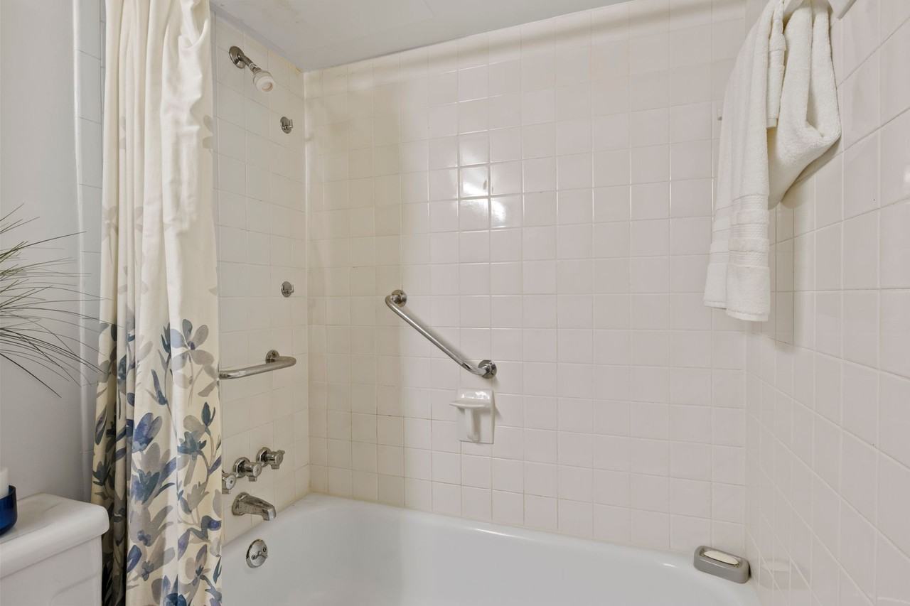 Riverstone Apartments - Photo 5 of 17