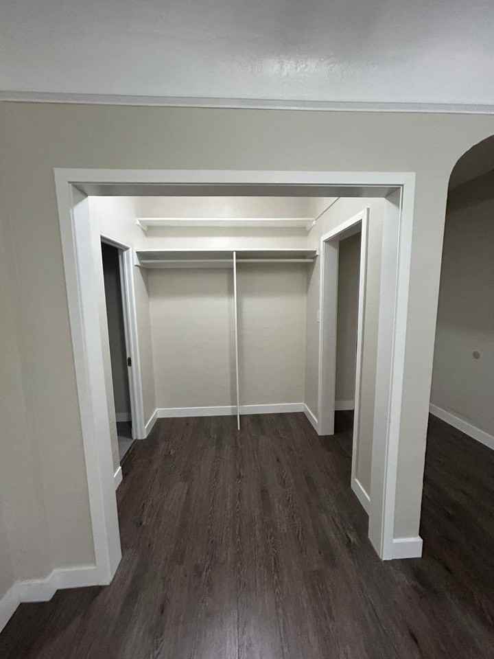 942 Beech Street - Photo 6 of 25