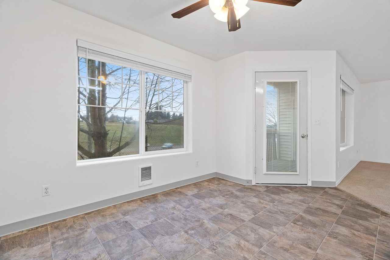 Sir James Apartments - Photo 5 of 15