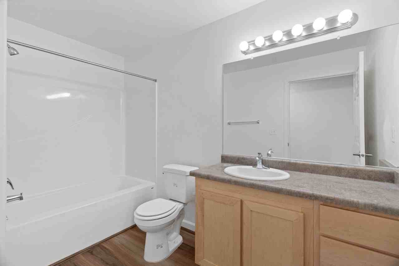 Bryan's Place - Photo 5 of 11