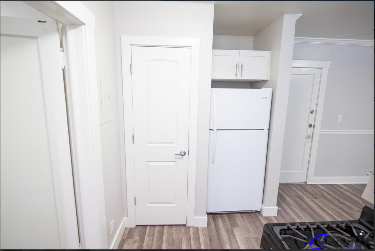 425 E 200 S - Photo 6 of 50