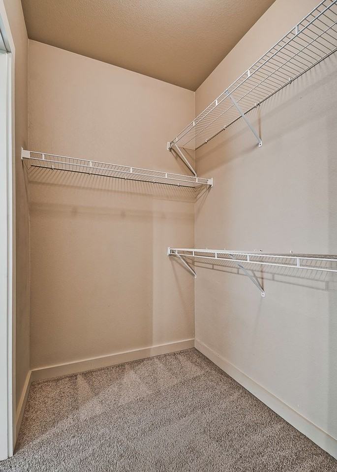 Rochester Circle - Photo 5 of 43