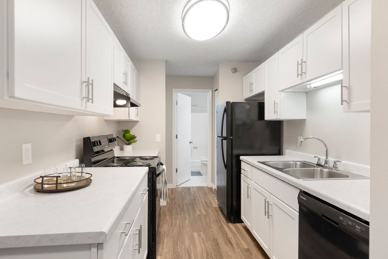 Hillcrest Place Apartments - Photo 2 of 50