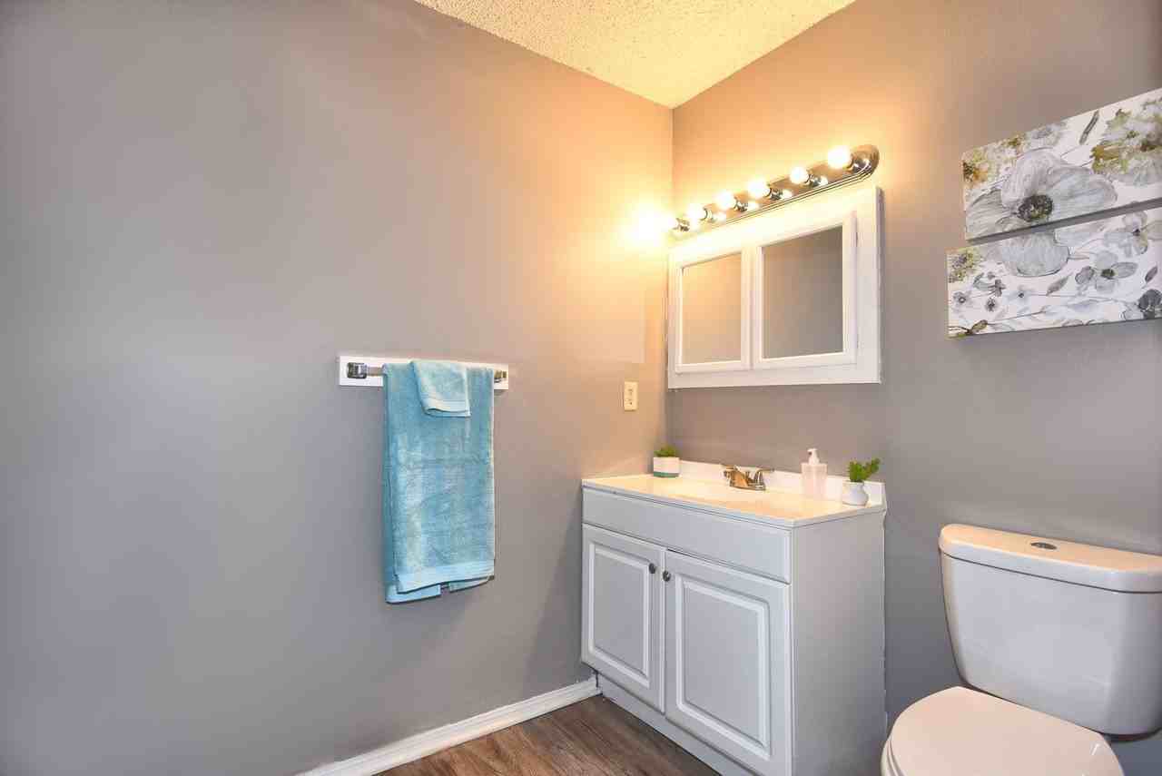 South Point Apartments - Photo 4 of 11