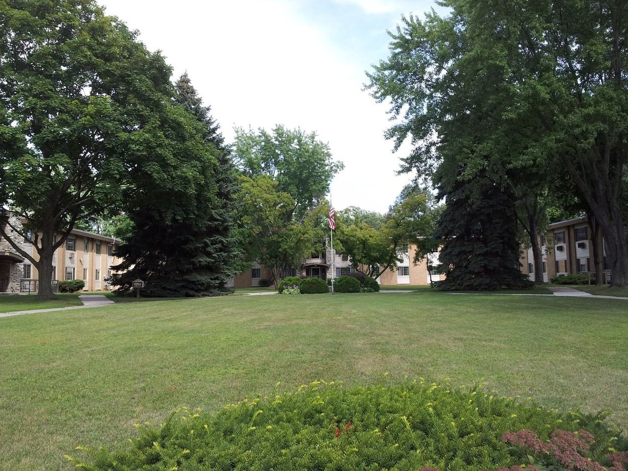 Nicolet Apartment Homes in Green Bay, WI - Photo 3 of 50