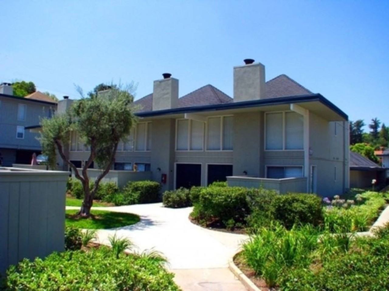 South Hills Apartments - Photo 4 of 15