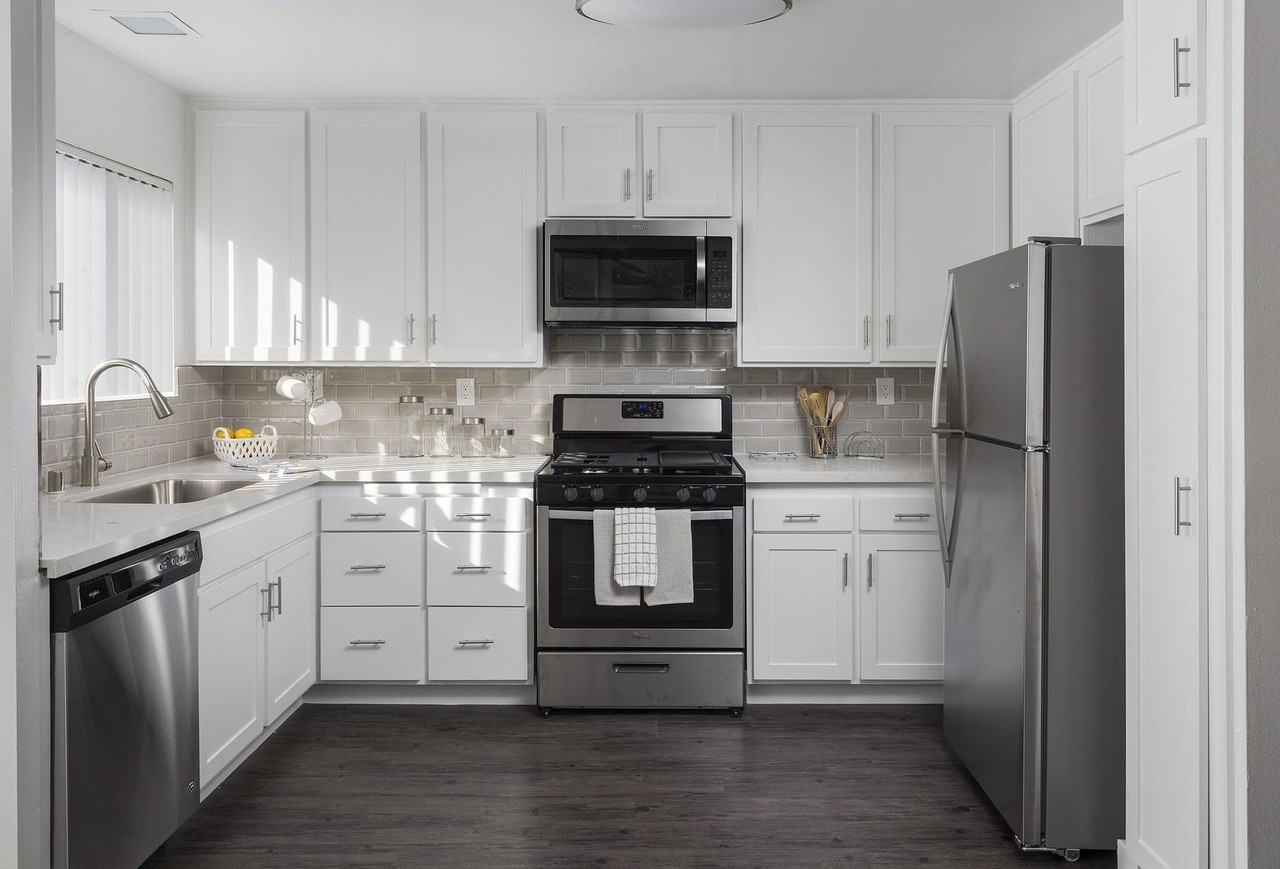 South Hills Apartments - Photo 7 of 15