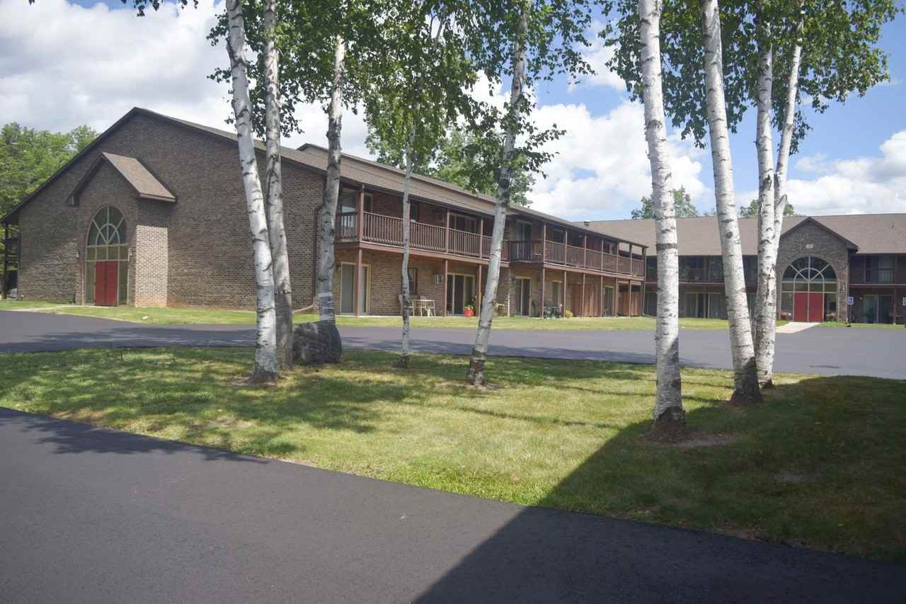 Parc - Photo 3 of 25