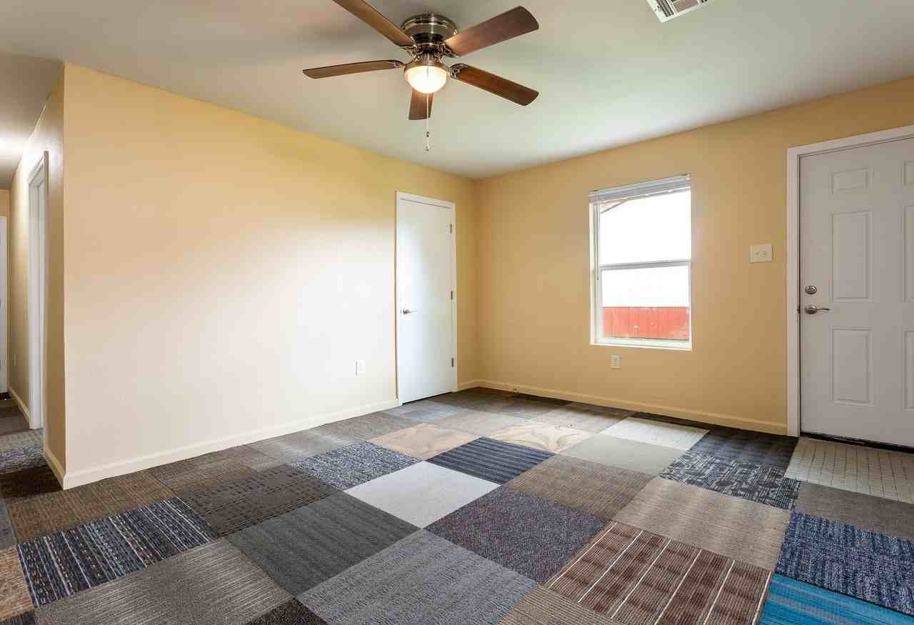 Willow Place - Photo 3 of 8