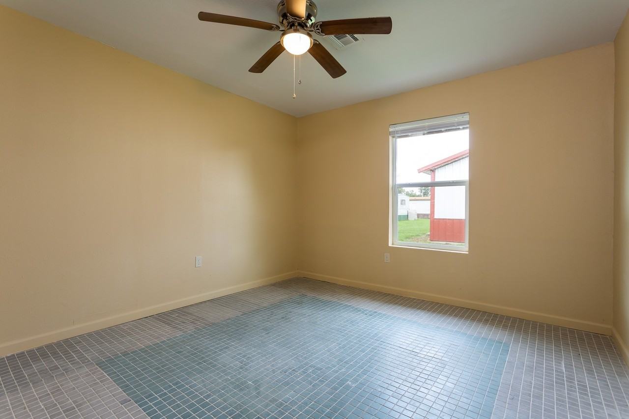 Willow Place - Photo 6 of 8