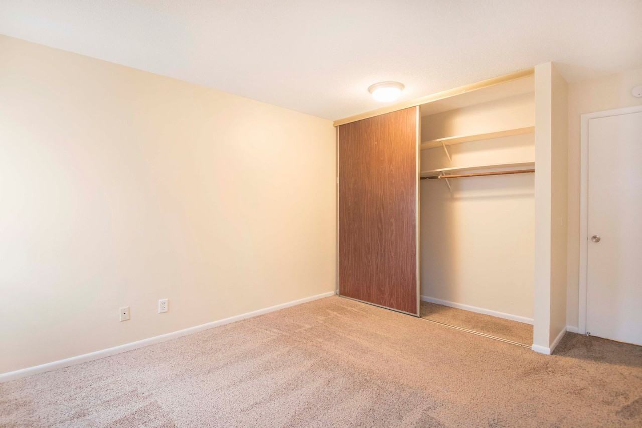 Bay Pointe Apartments - Photo 7 of 17